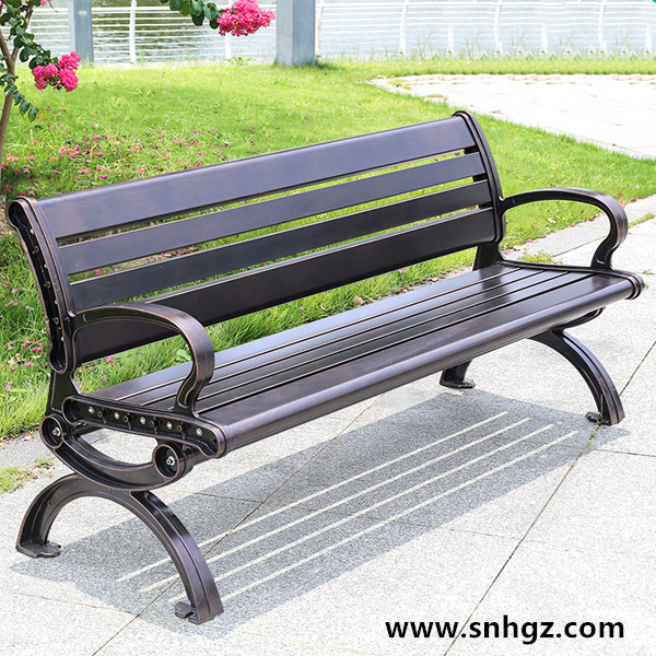 長(zhǎng)春商業(yè)街戶(hù)外桌椅